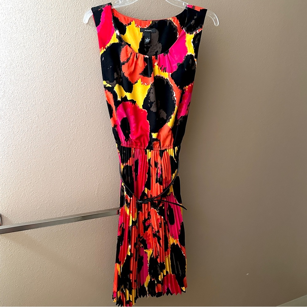Alfani Abstract Floral Belted Sleeveless Dress